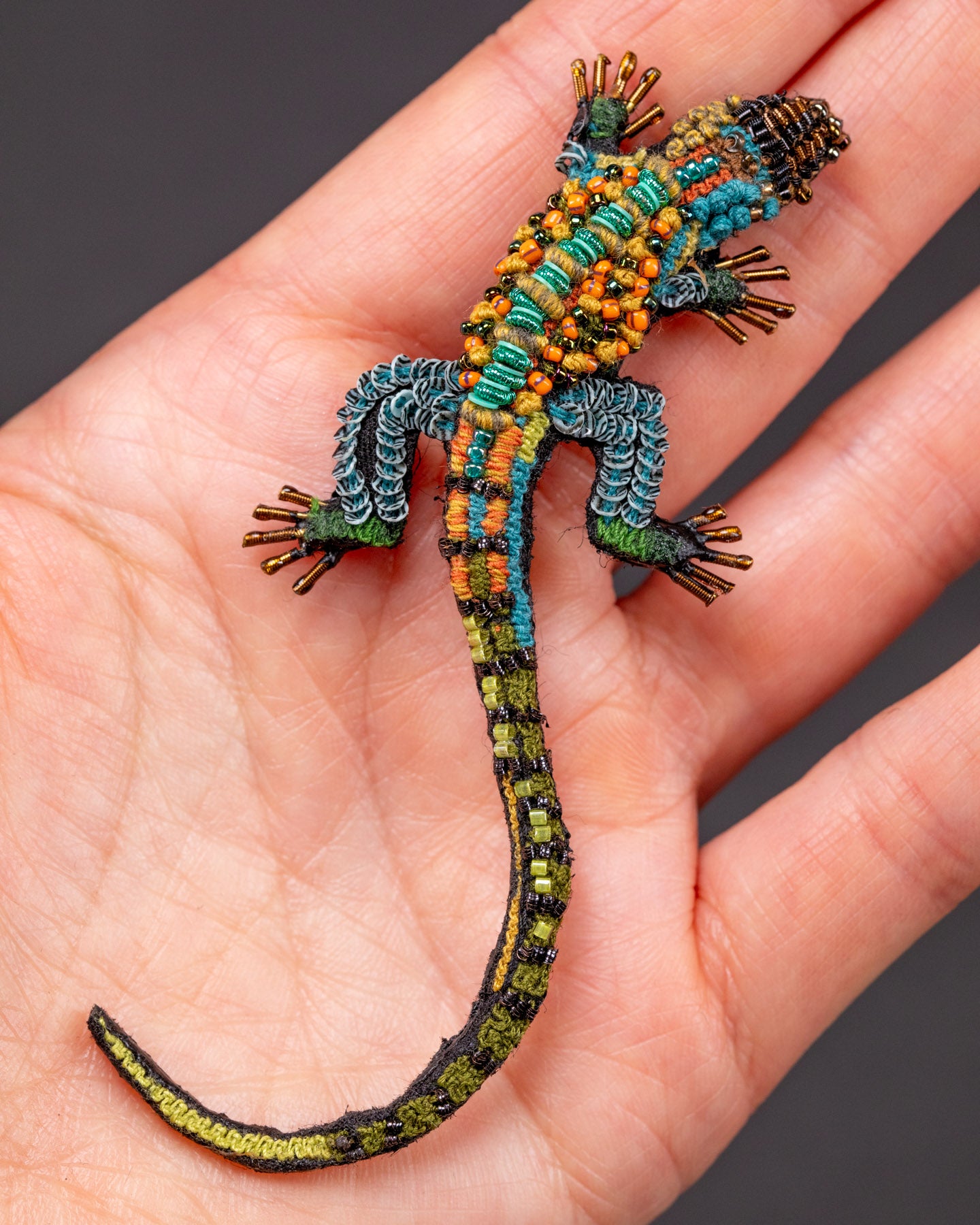 Caiman Lizard Beaded Brooch Pin - Trovelore